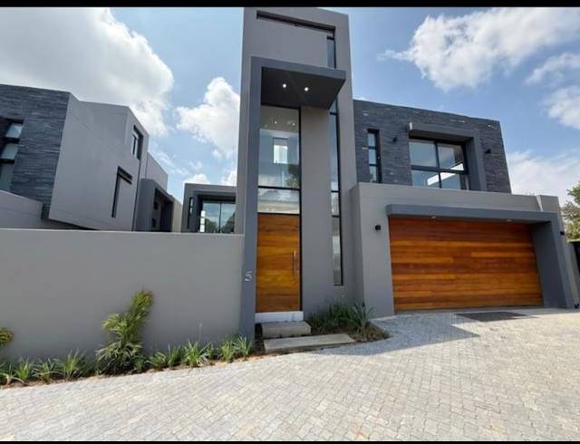 5 BEDROOM CLUSTER FOR SALE IN MORNINGSIDE